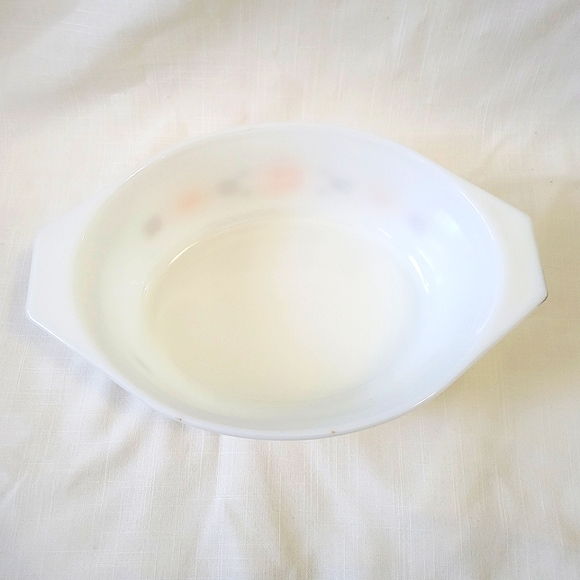 Vintage Town and Country #043 1 1/2 QT. Pyrex Casserole Dish - Picture 3 of 8